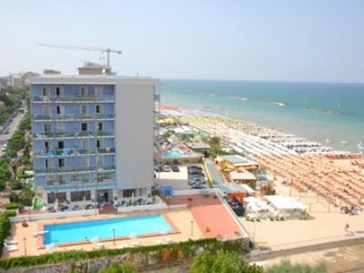Hotel Majestic Pesaro Exteriör bild